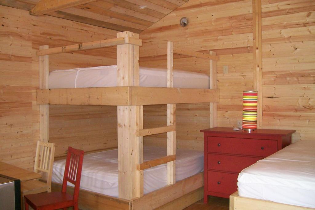 Noah'S Ark Campground Ревелсток Номер фото
